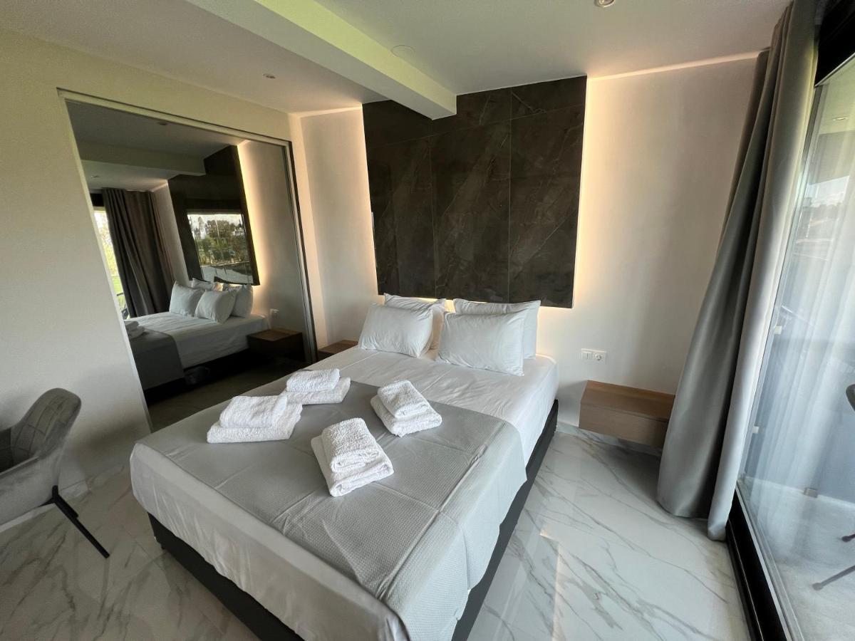 V Luxury Pefkochori