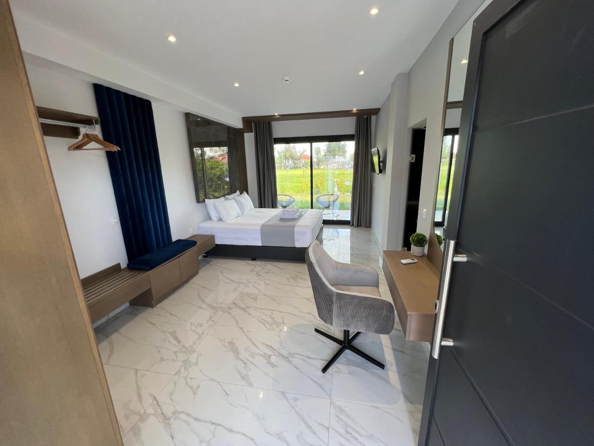 Guest house V Luxury Pefkochori
