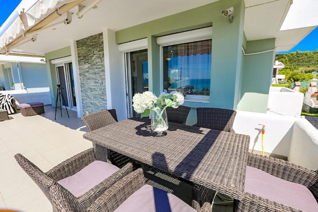 Mira Mare Beachfront