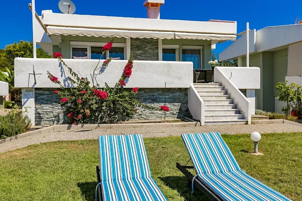Mira Mare Beachfront Holiday home *