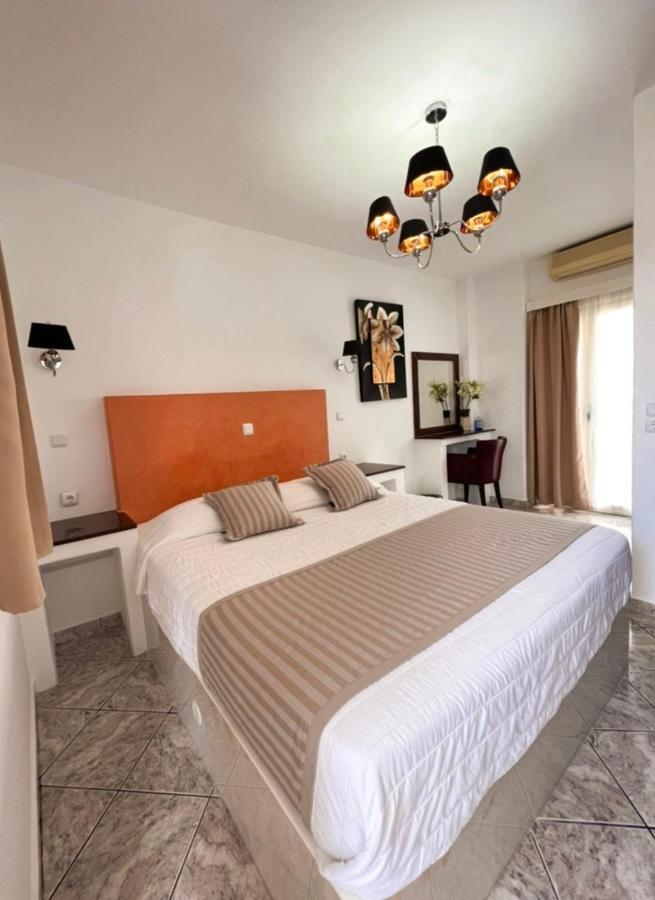 Hotel Danae 3*