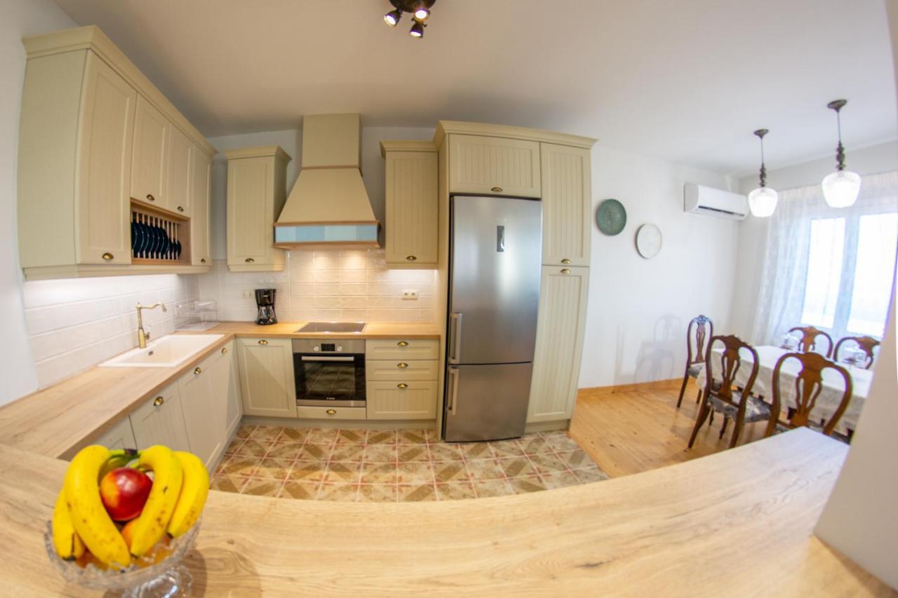 Markezinis Villa *