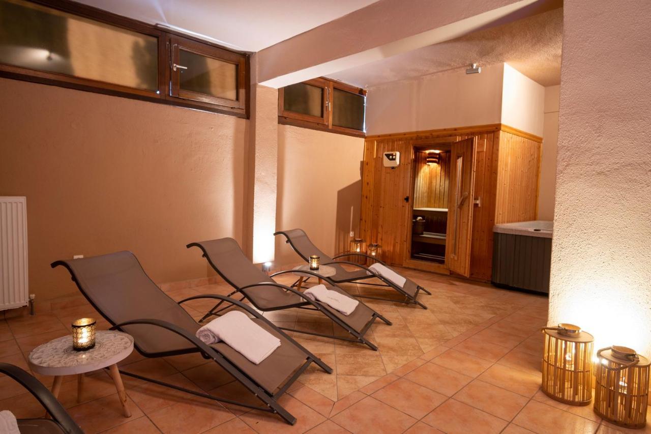 Agnantio & Hotel 3*
