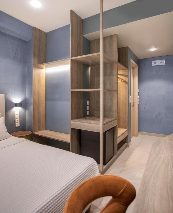 Phidias Hotel