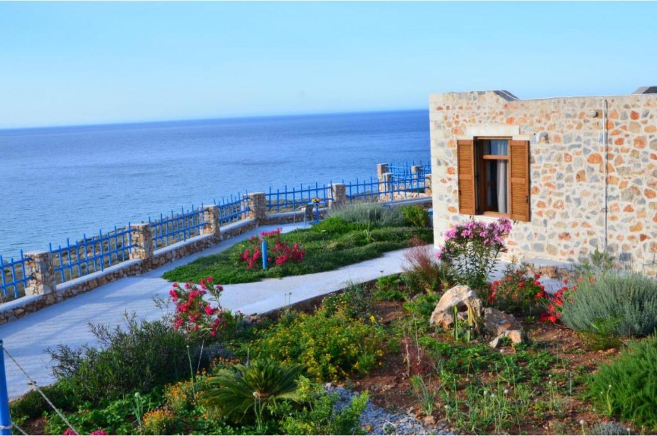 Villa Stone I In *