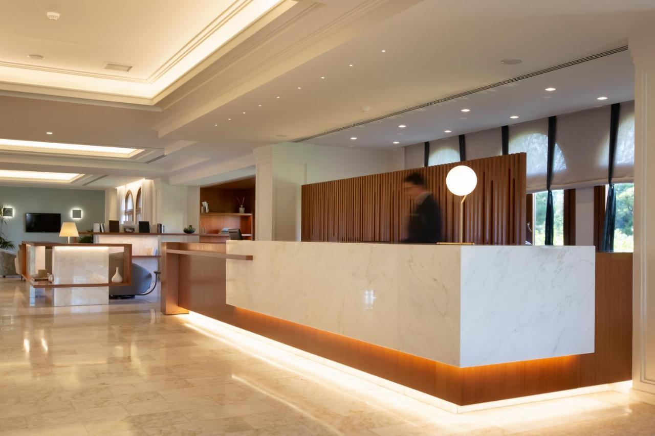 Negroponte Resort