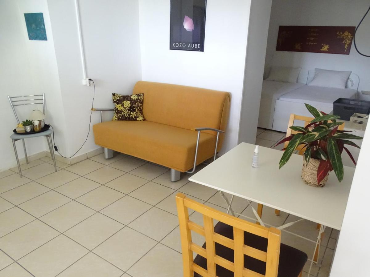 Artemis Greenhill Apartment Vravrona