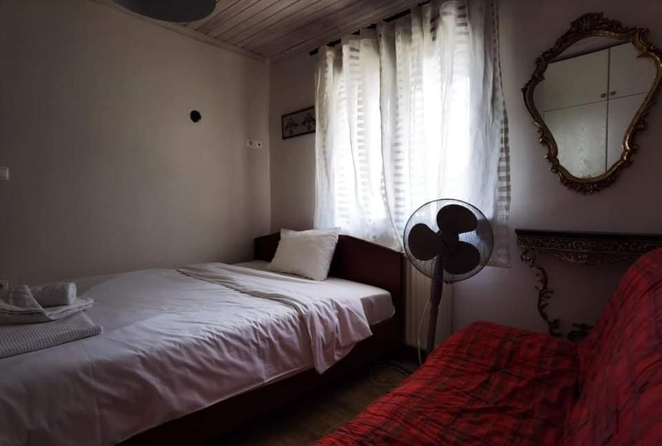 Rural Private Pool, Bbq, Court ,20' Airport Villa *