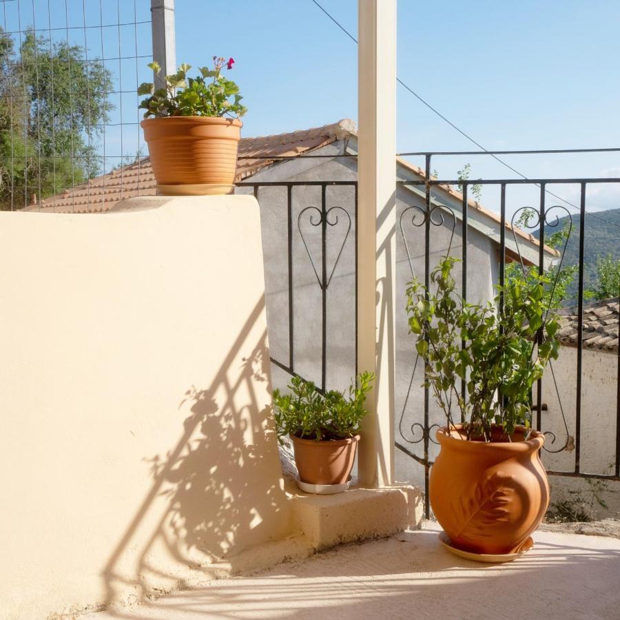 Apartment Manto Lefkada Evgiros