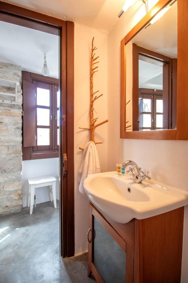 Platsa's House Apartment Aperathos