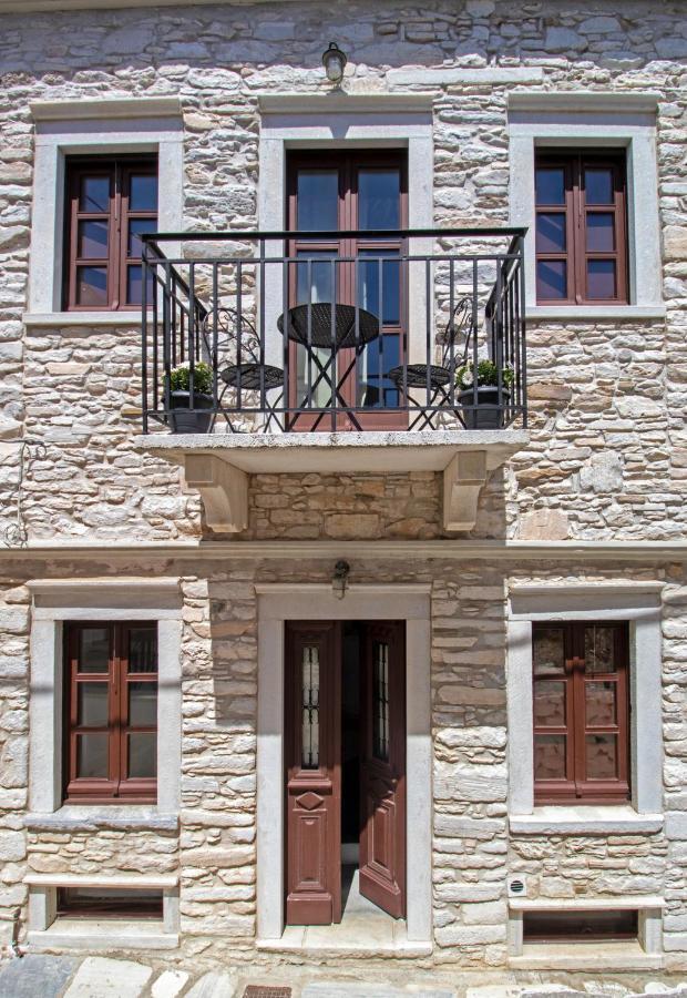 Platsa's House * Aperathos
