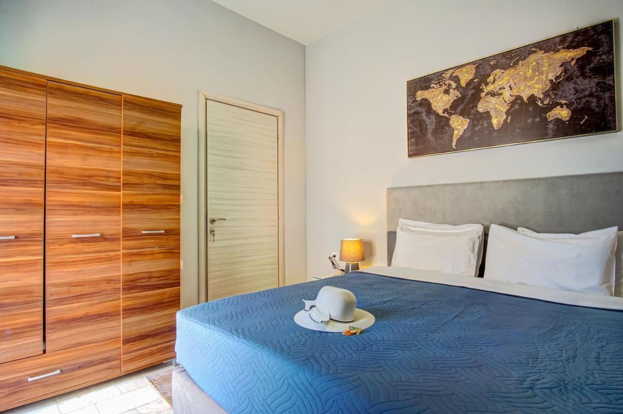 Apartment Azure Mare *