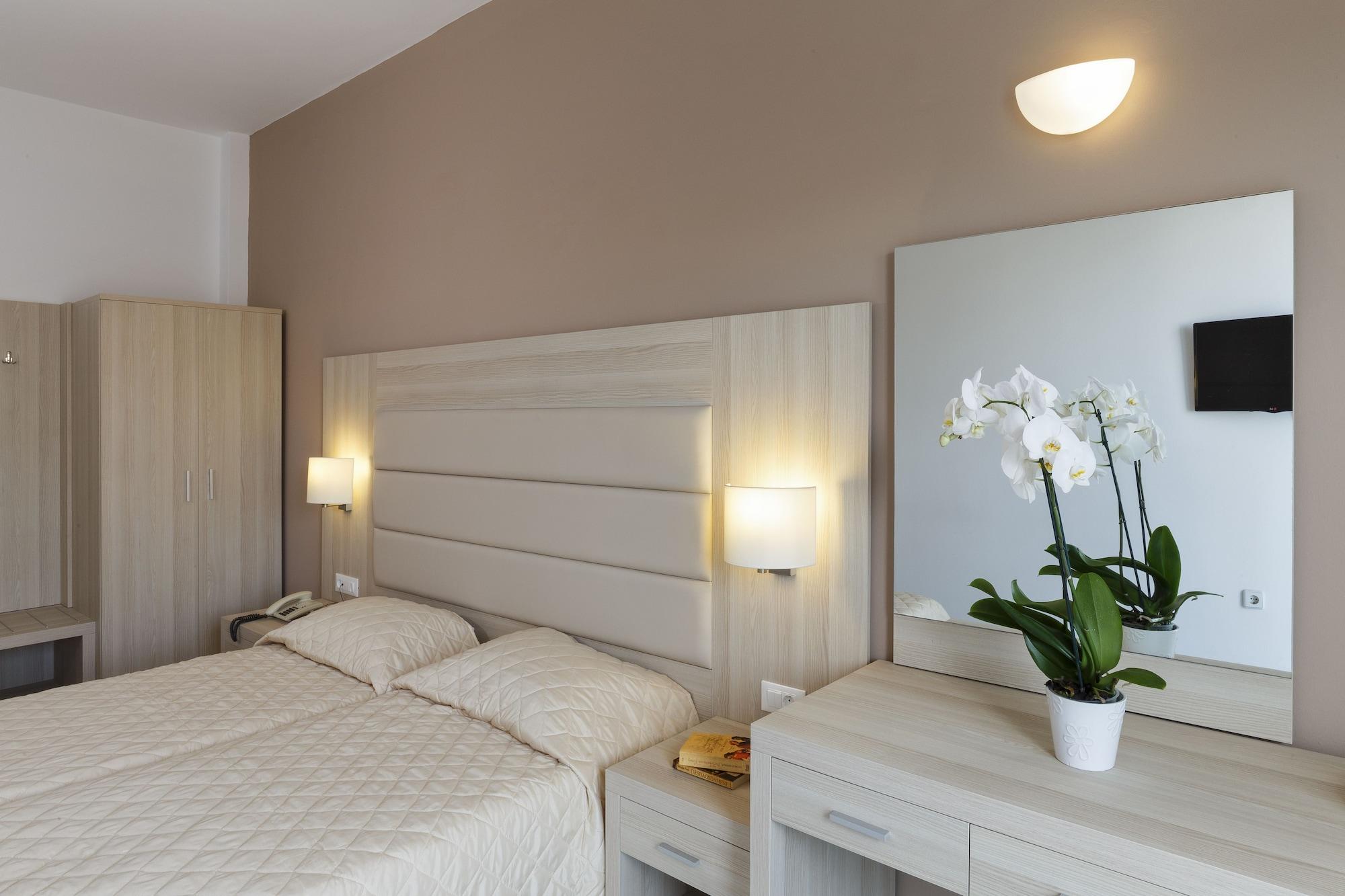 Africa Hotel 2*