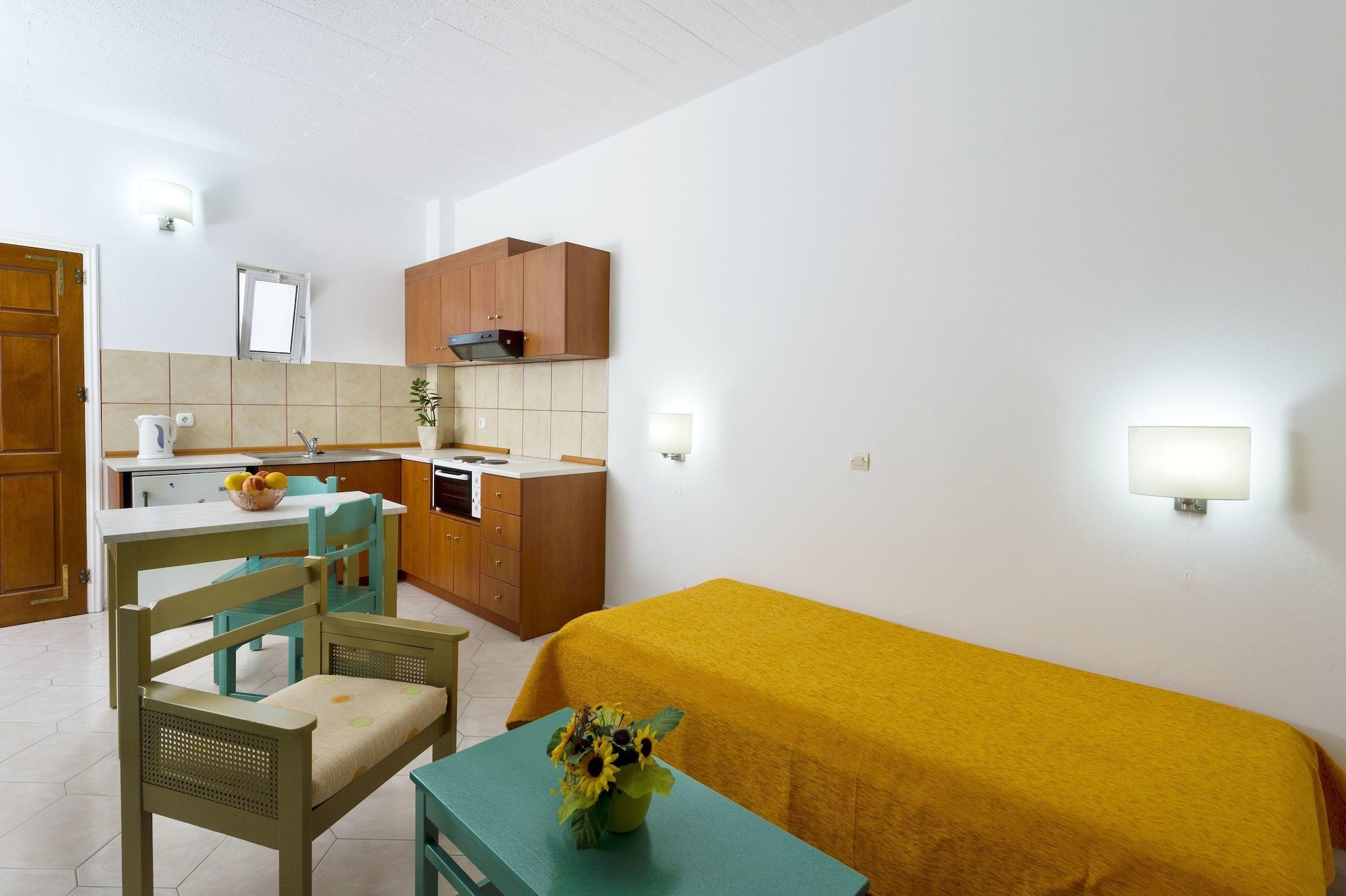 Aparthotel Trianta Hotel Apartments