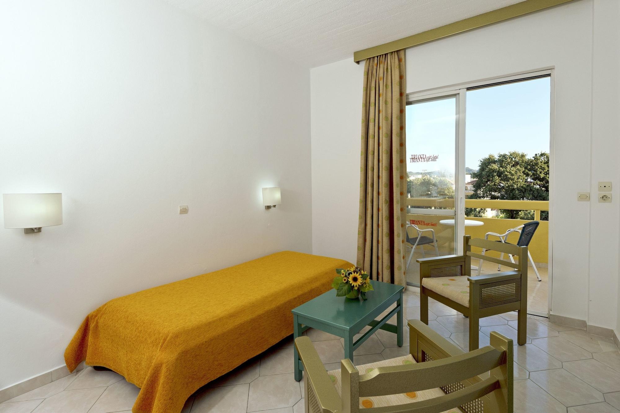 Aparthotel Trianta Hotel Apartments 2*