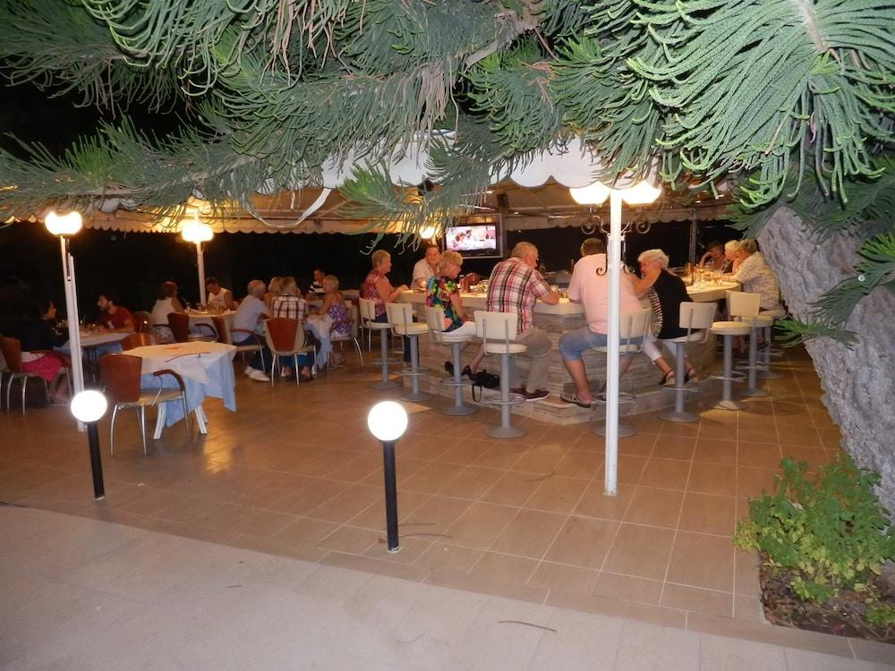 Aparthotel Paleos Ialysos (Rhodes)