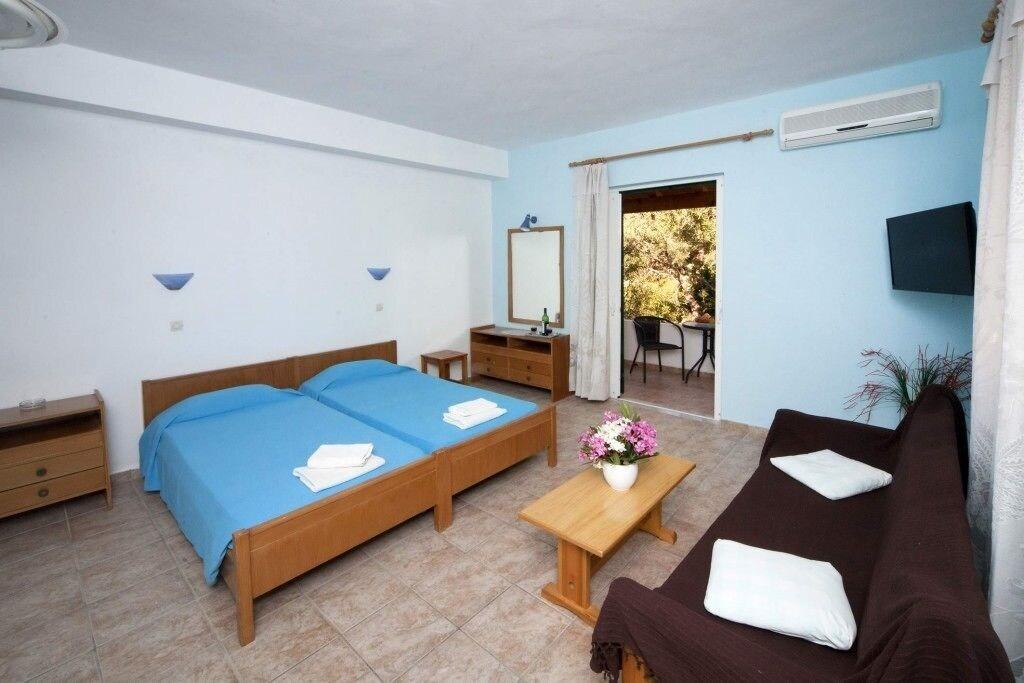 Crystal Blue Hotel, Corfu (city)