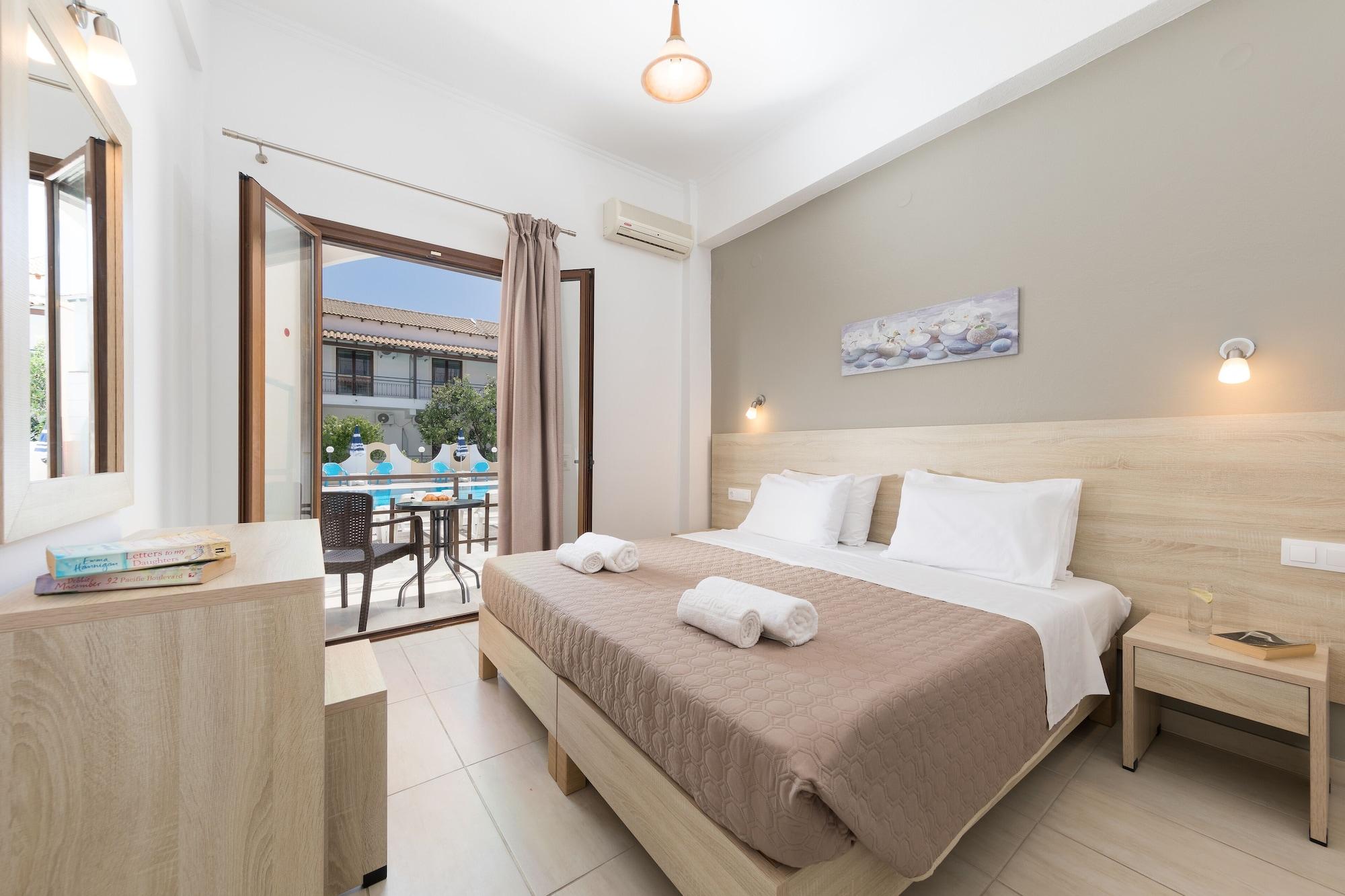 Lefkimi Hotel