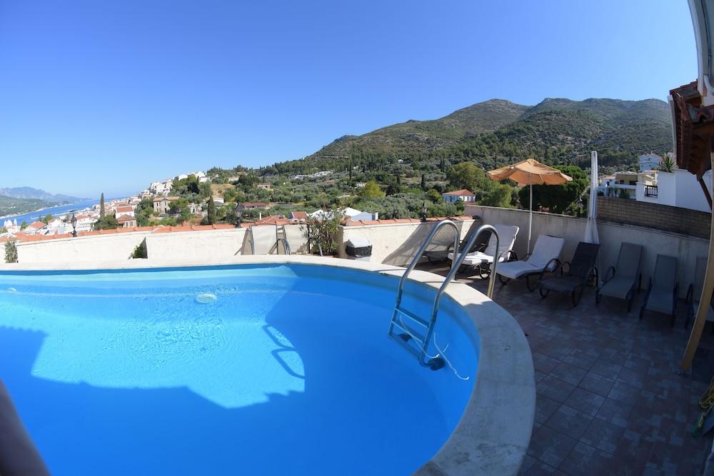 Virginia Hotel Samos Town