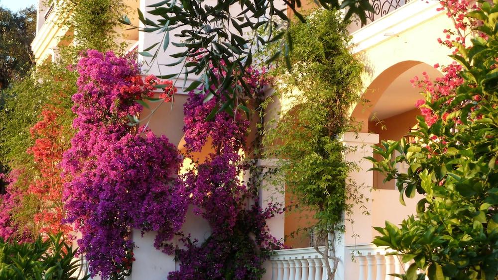 Hotel Nefeli