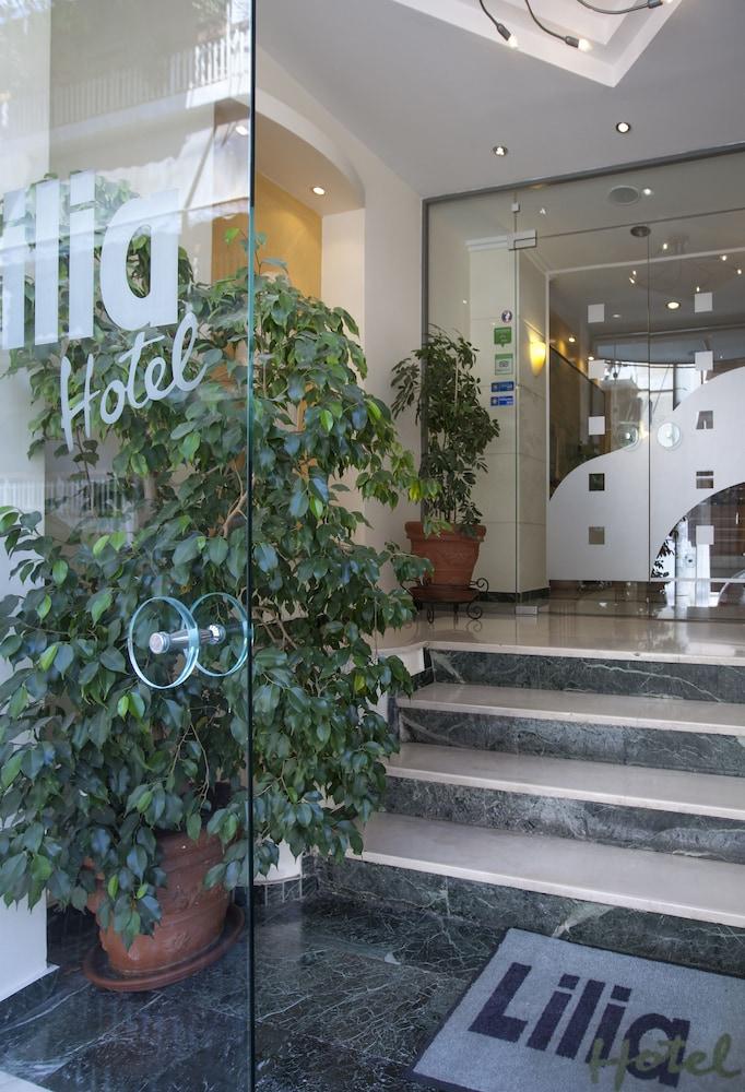 Lilia 2* Piraeus