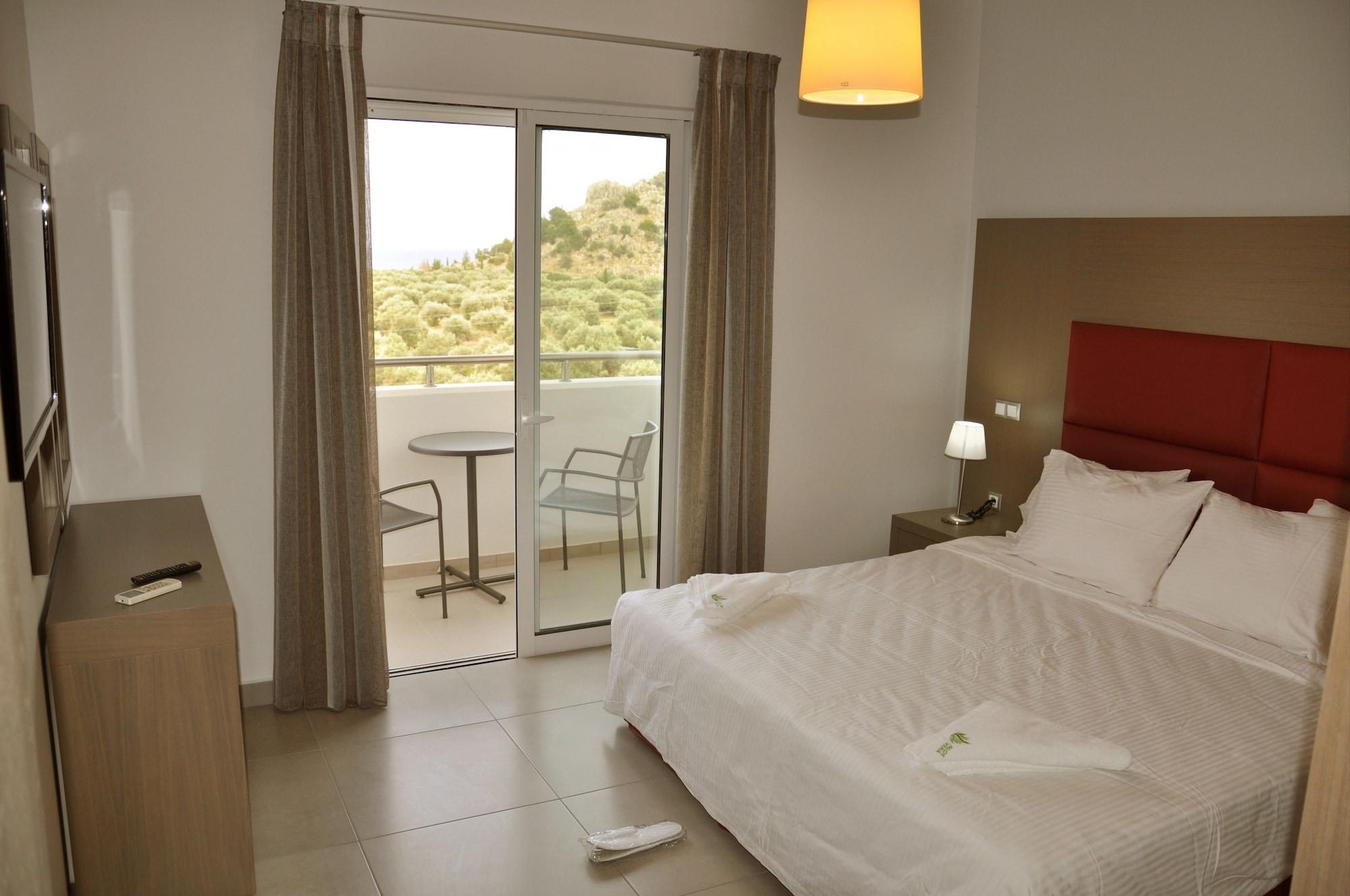 Daniel Luxury Aparthotel 4*