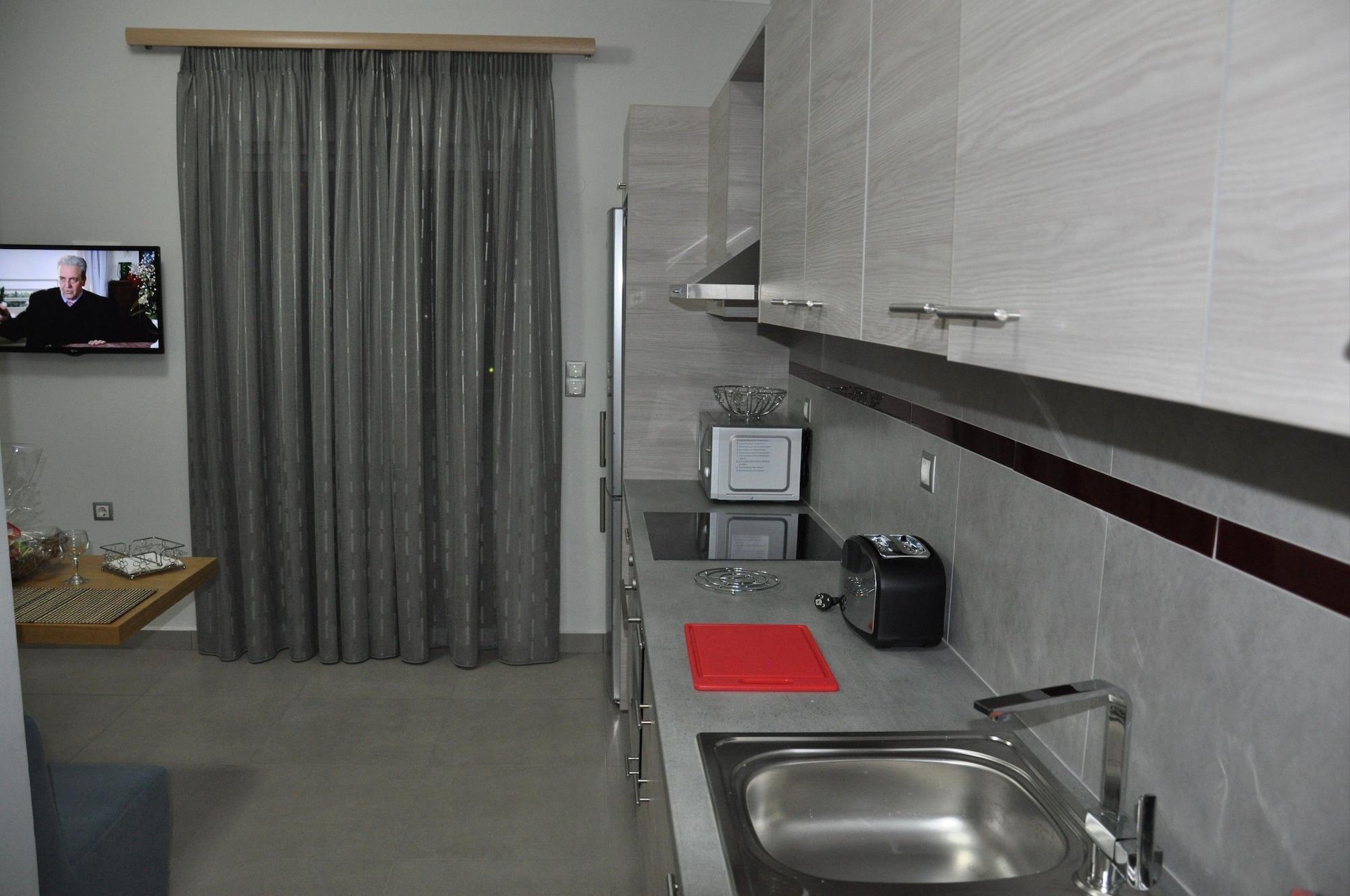 Daniel Luxury Aparthotel 4*