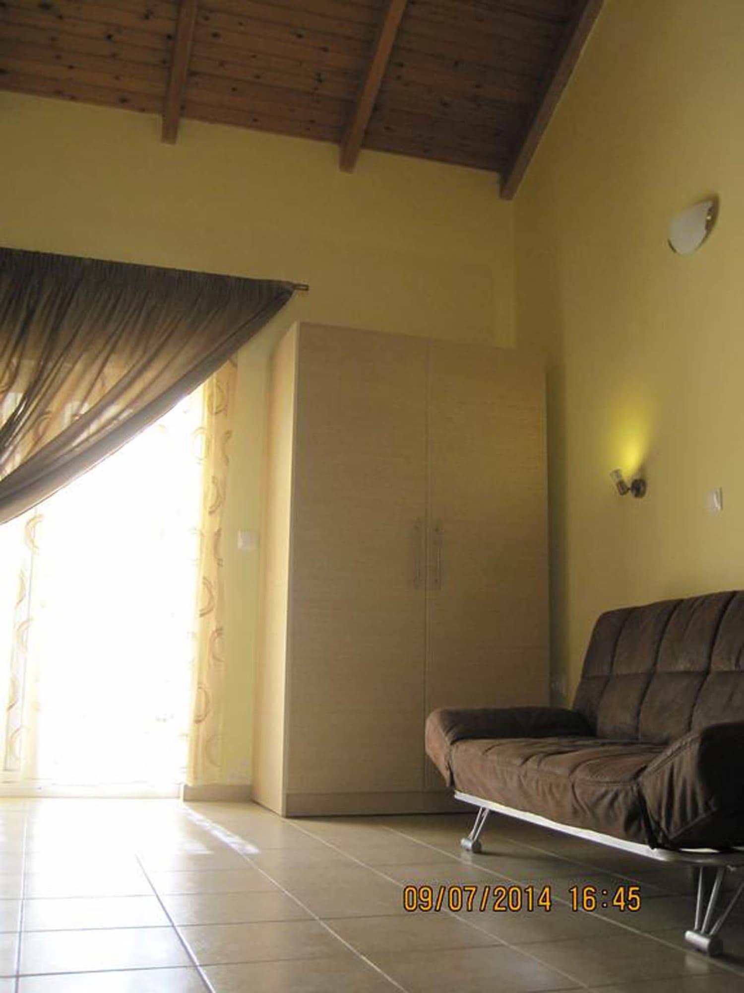 Sunshine Hotel