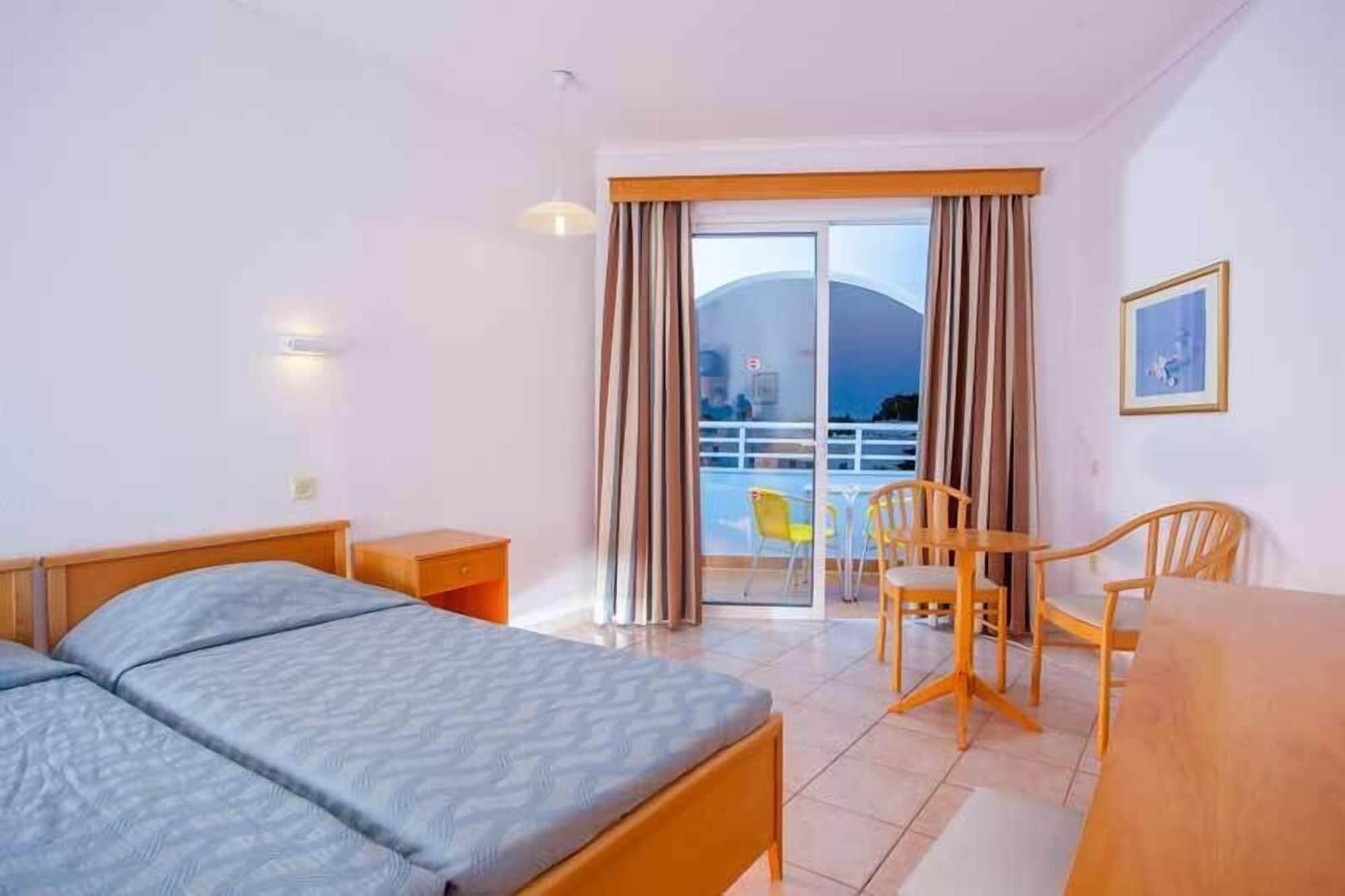 Continental Palace Hotel 4*