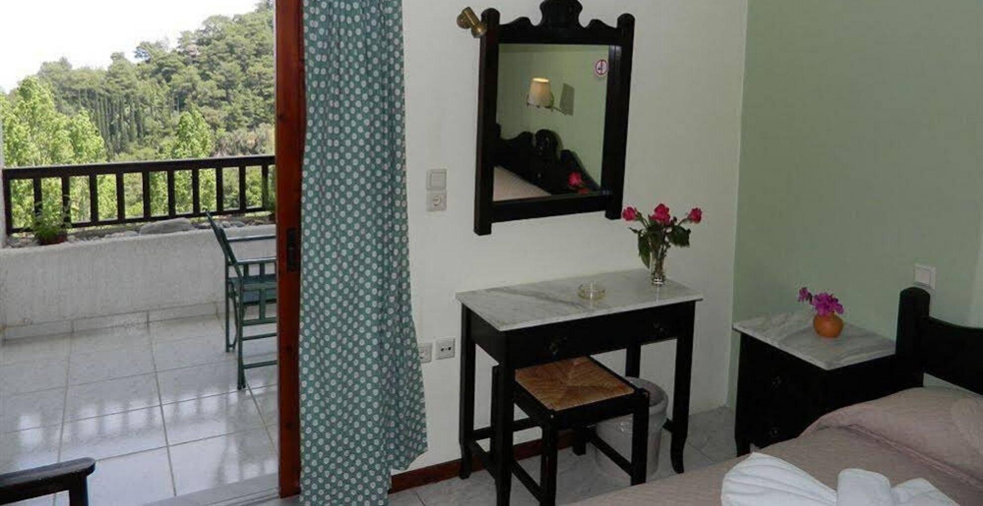 Hotel Daphne Agios Konstantinos (Samos)