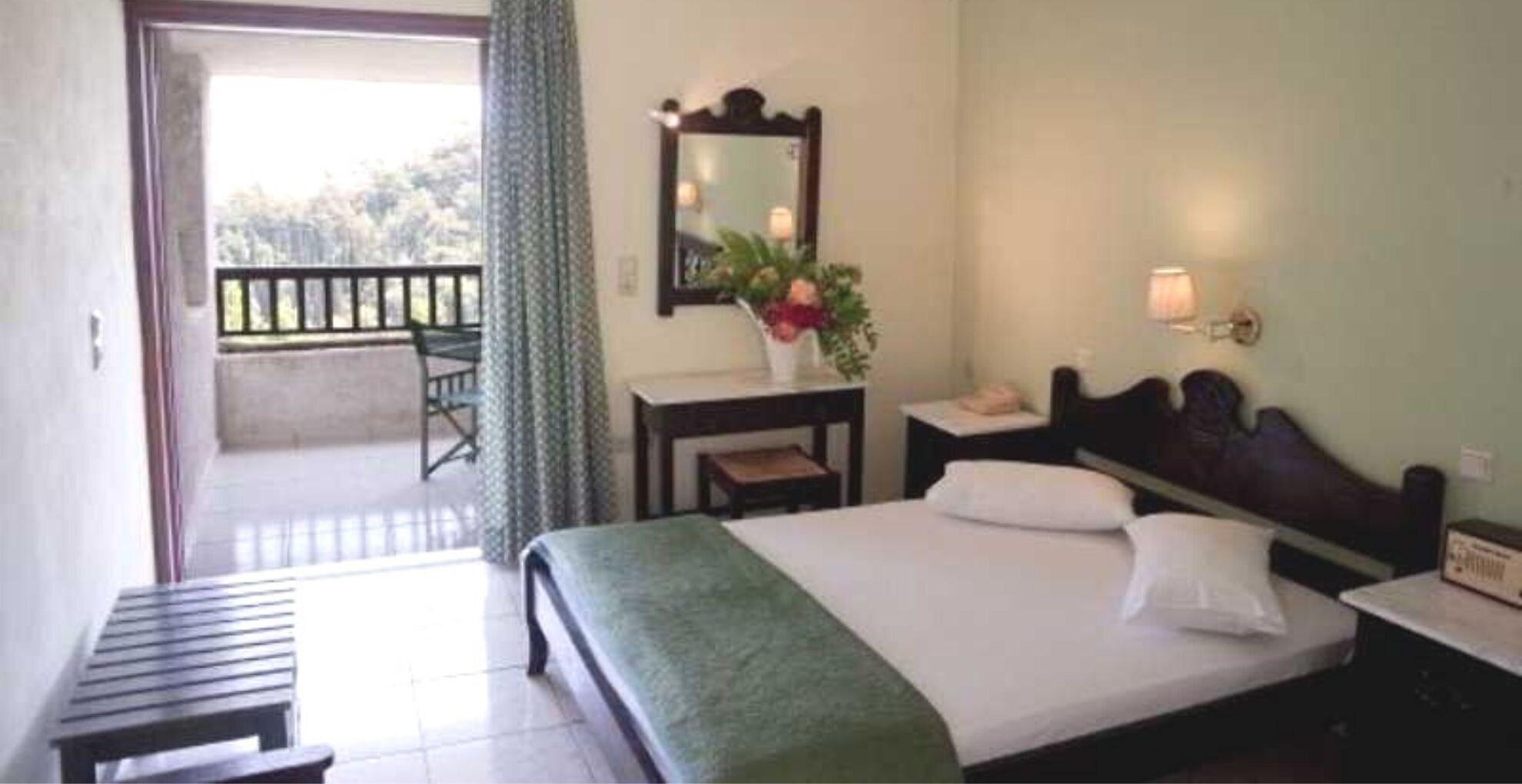 Daphne Hotel