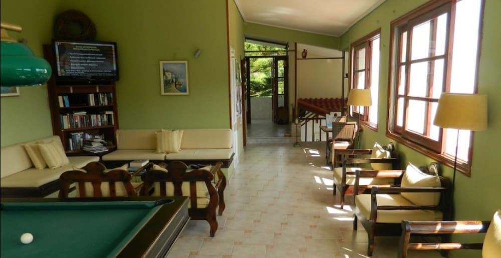 Hotel Daphne Agios Konstantinos (Samos)