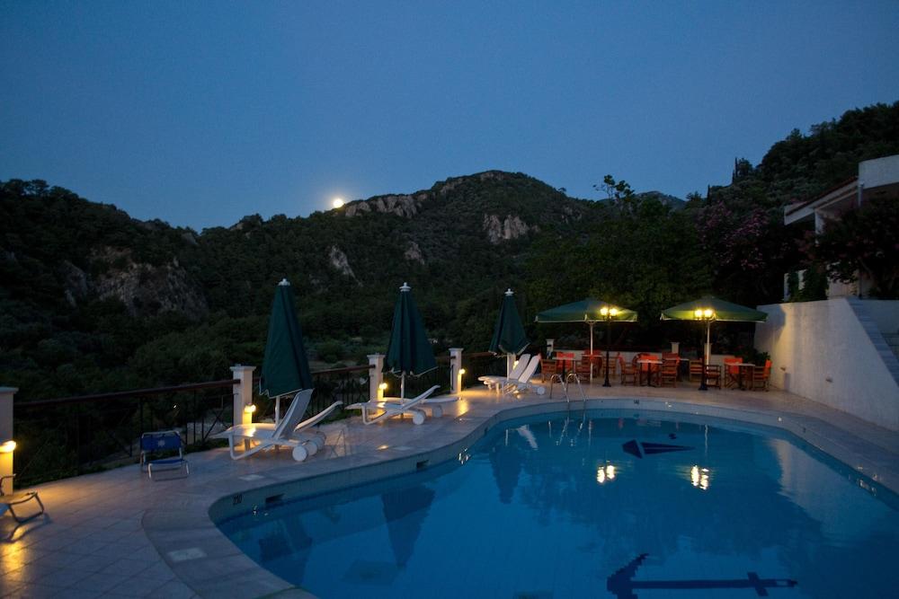 Hotel Daphne Agios Konstantinos (Samos)