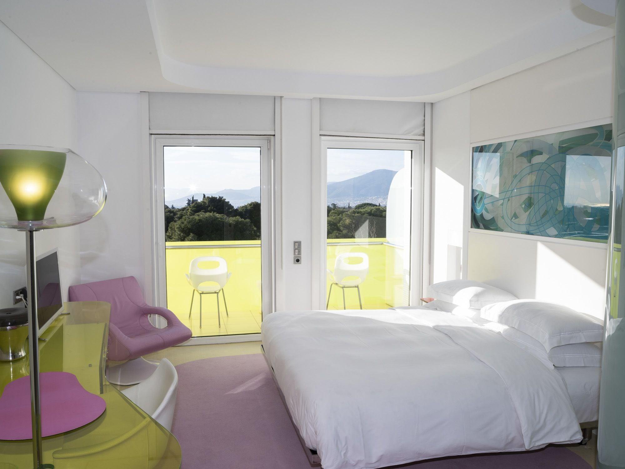 Hotel Semiramis 5*