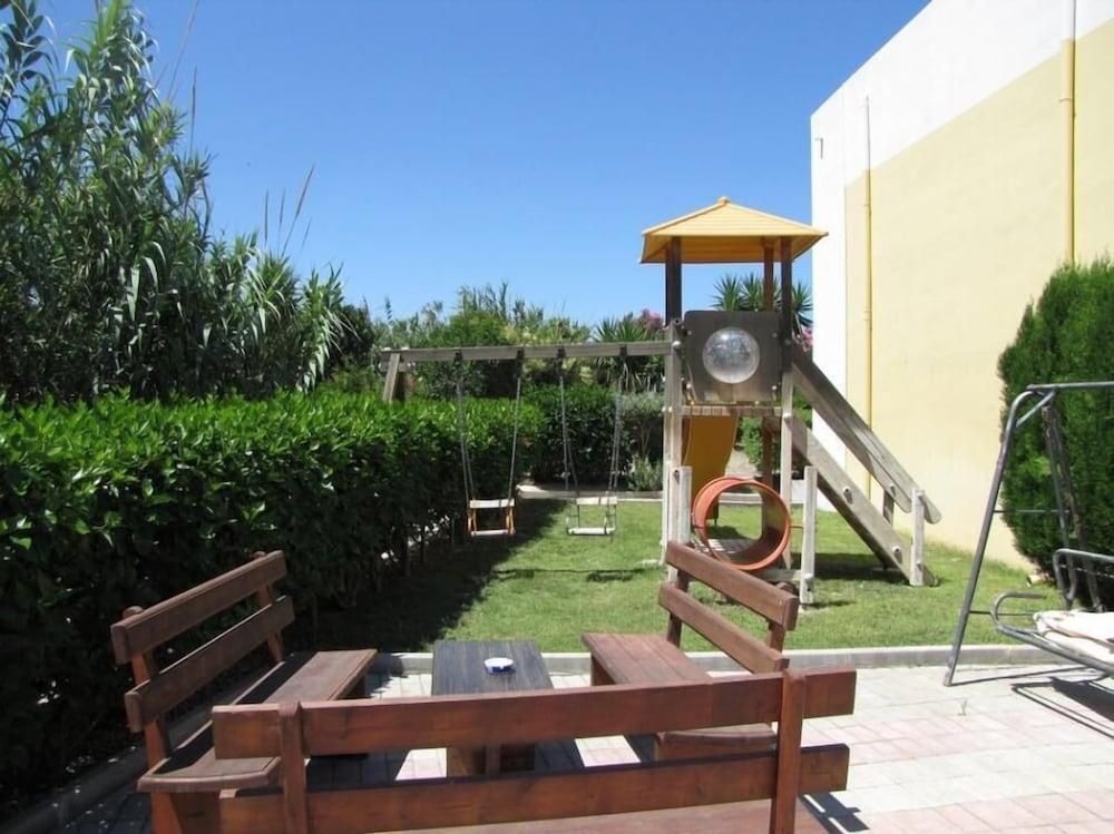 Aparthotel Valsami 4*
