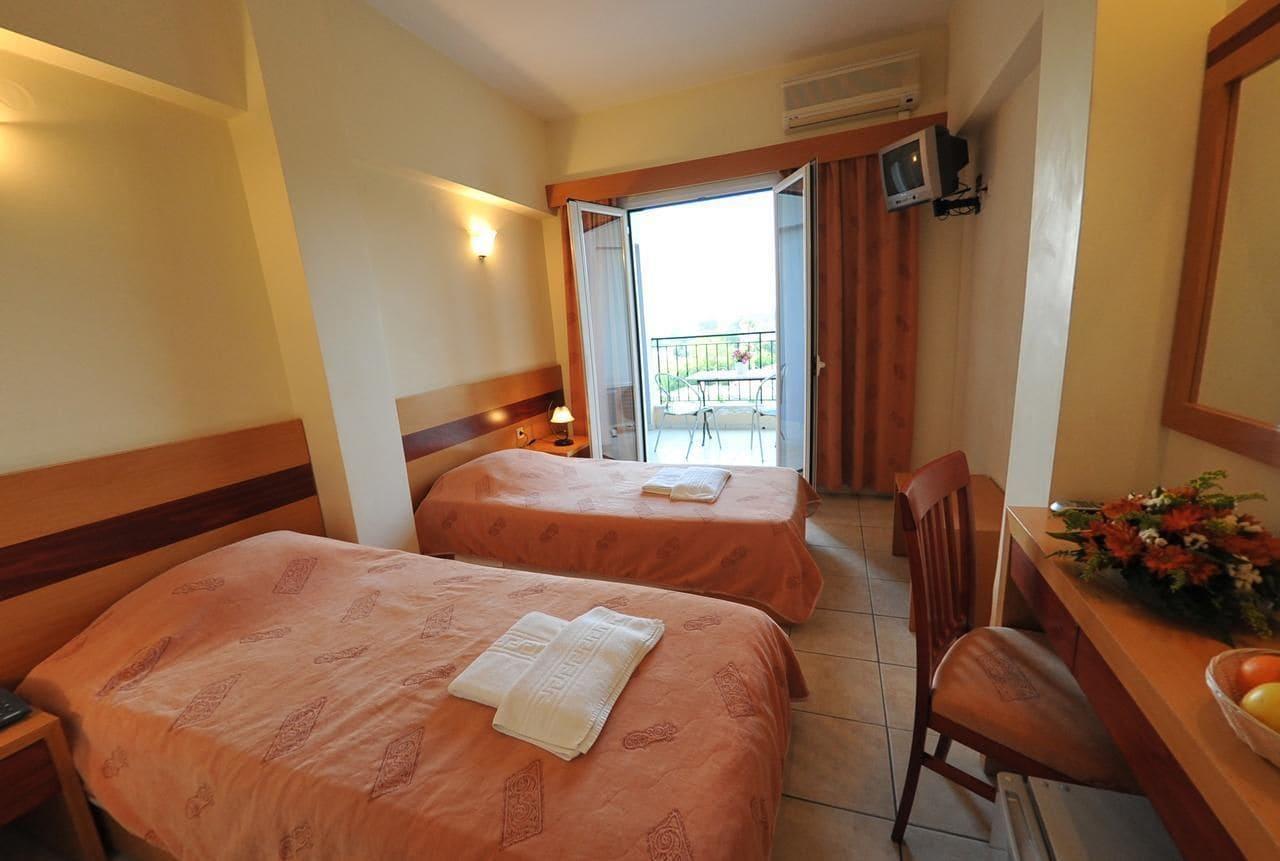Hotel Corfu Hellinis 3*