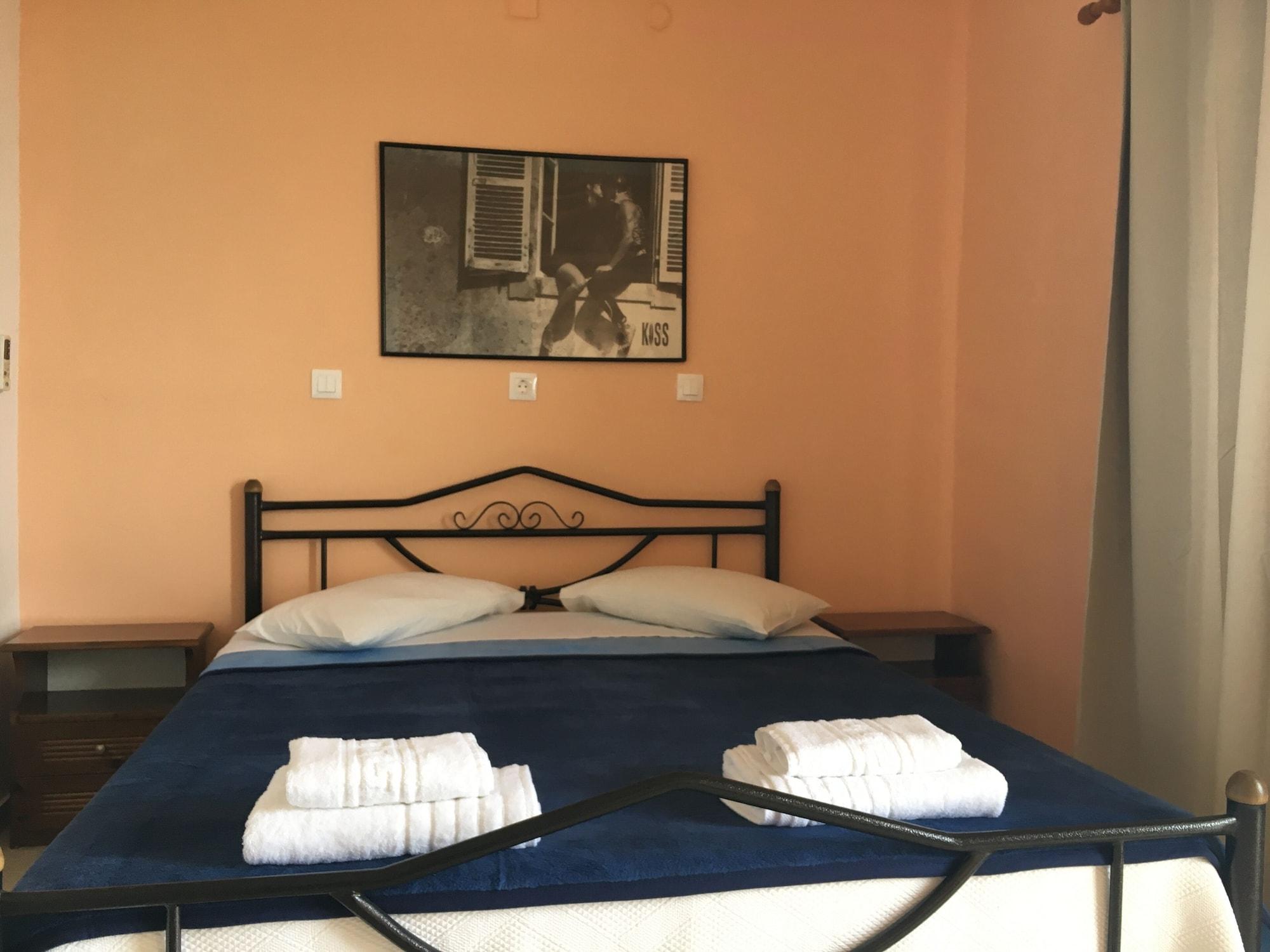 Aparthotel Corfu Andromaches