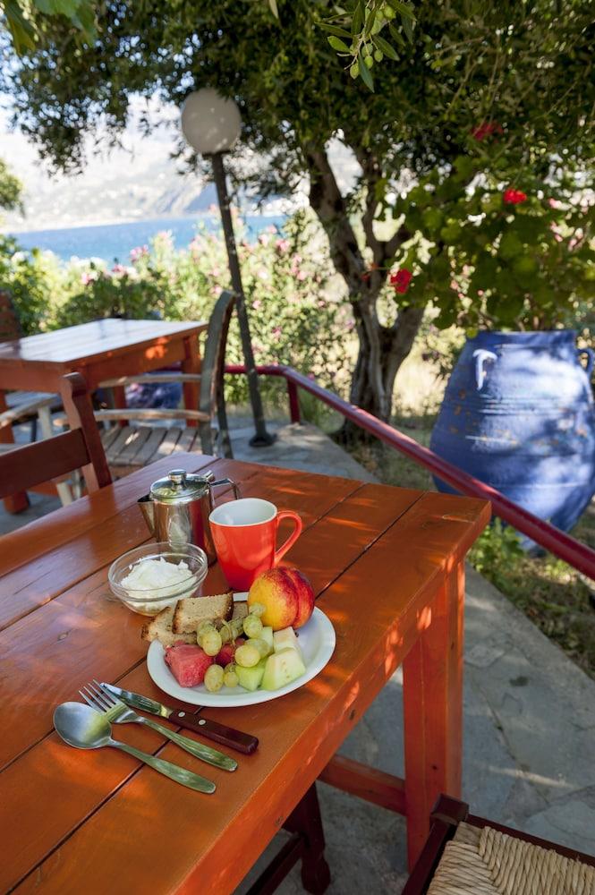 Bay Hotel
