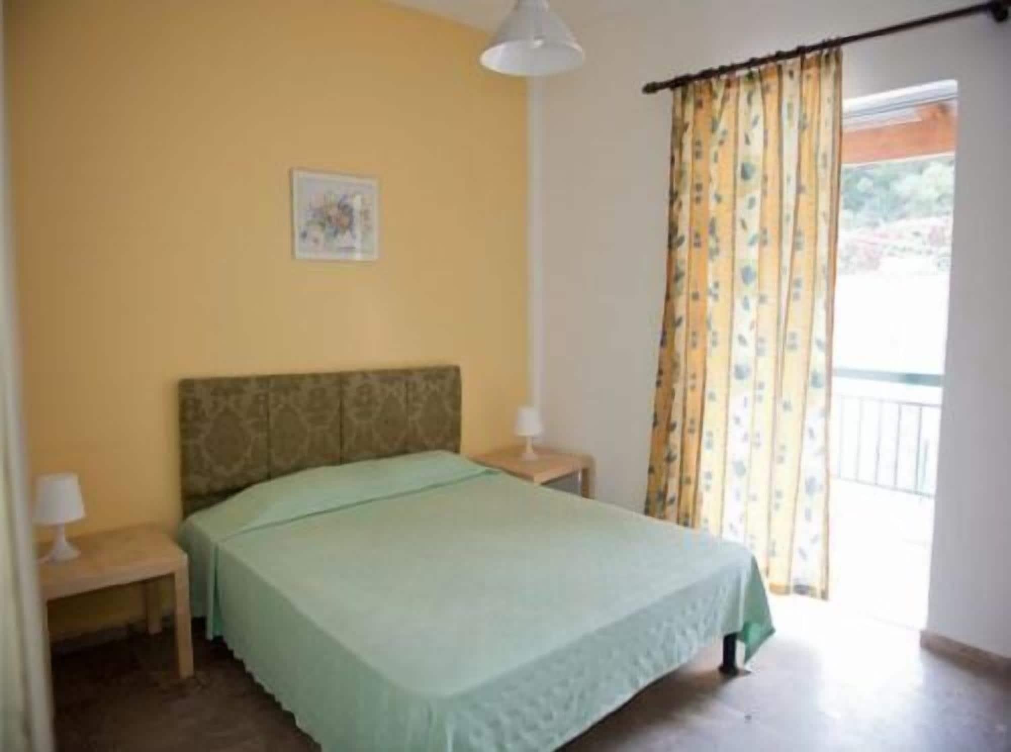 Aparthotel Corifo Village 3*