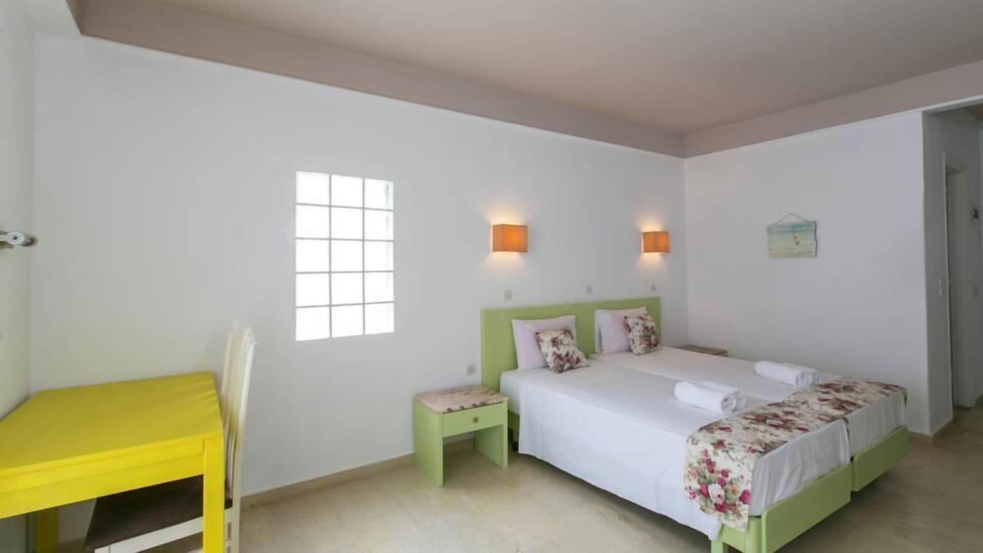 Pelagia Bay 3*