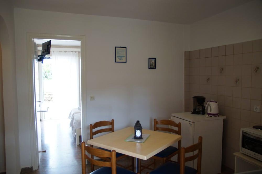 Apartment Akti Anastasia Corfu (city)
