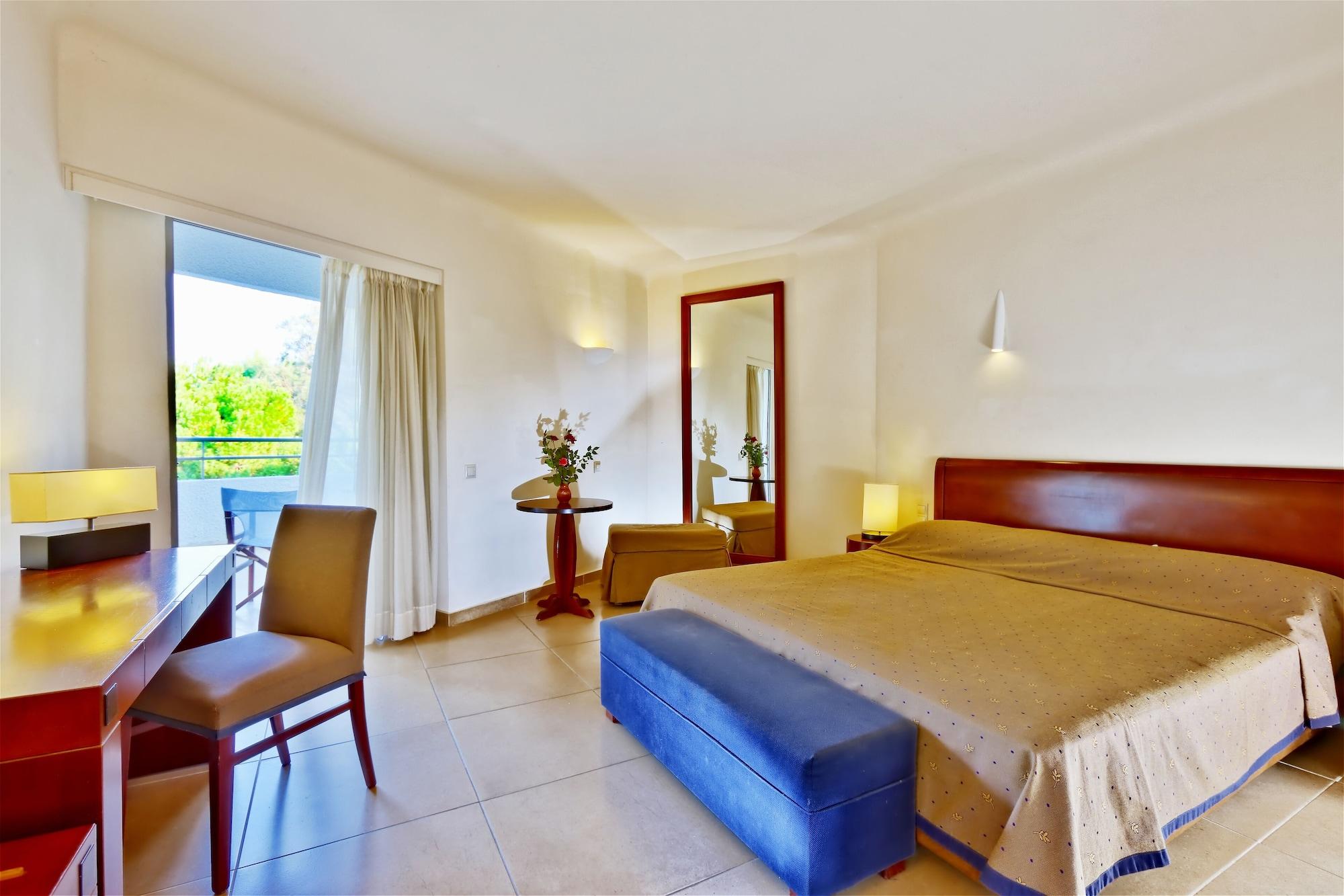 Apollonia & Resort