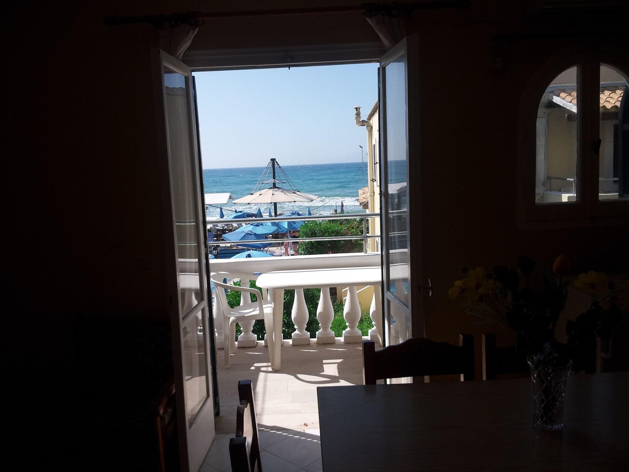 Front Salvanos Acharavi (Corfu)