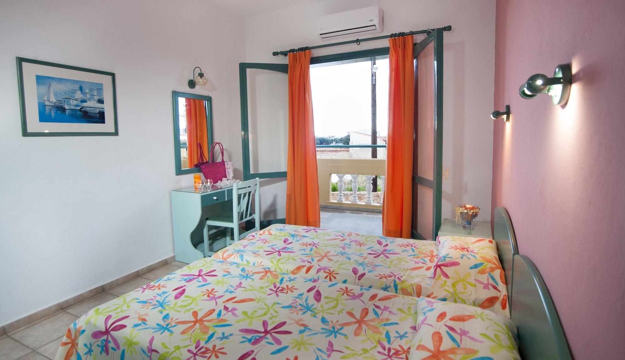 Theoni Malia (Crete)