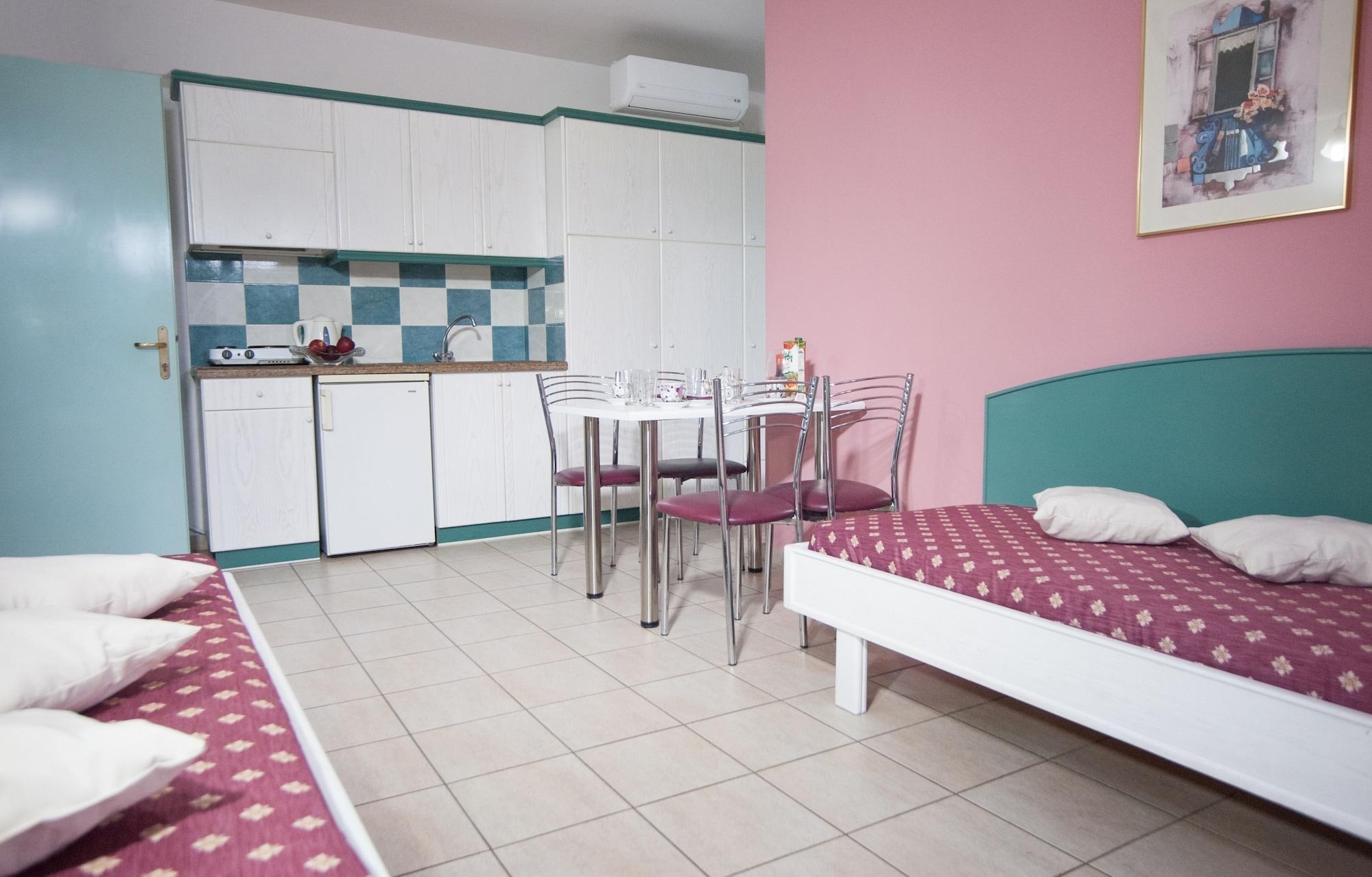 Apartment Theoni