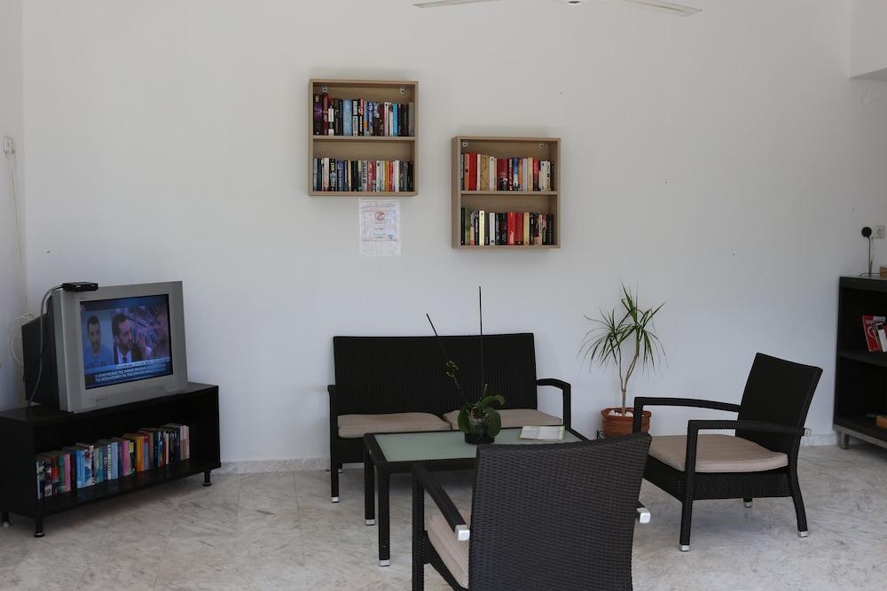 Alkion Apartment