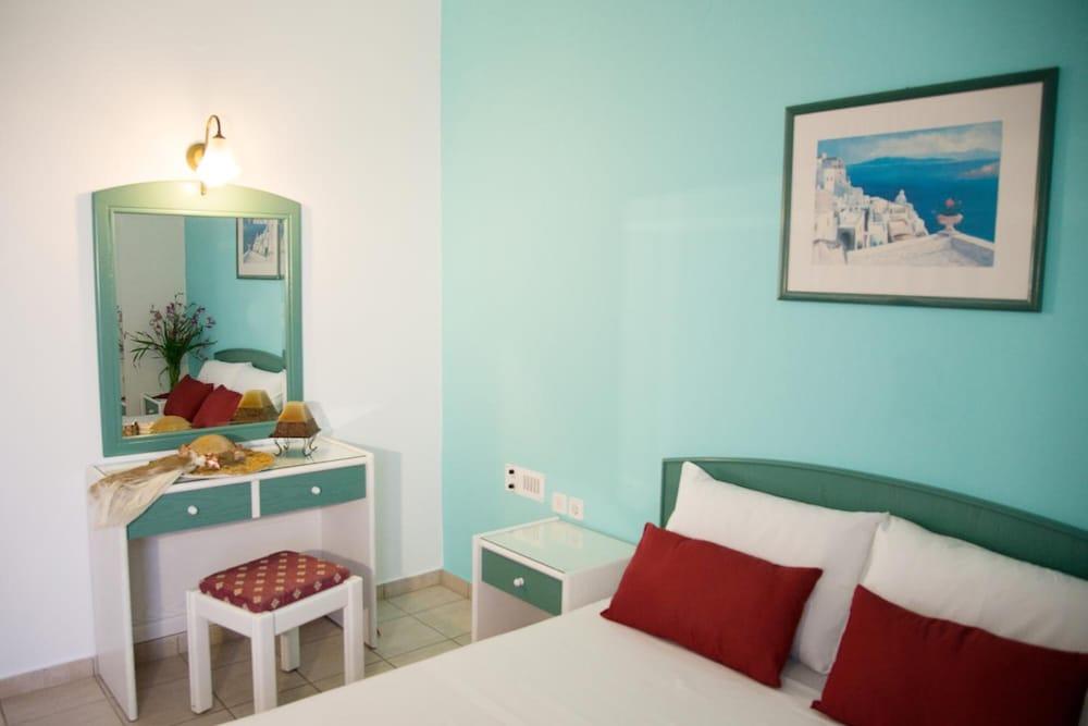 Theoni Apartment Malia (Crete)