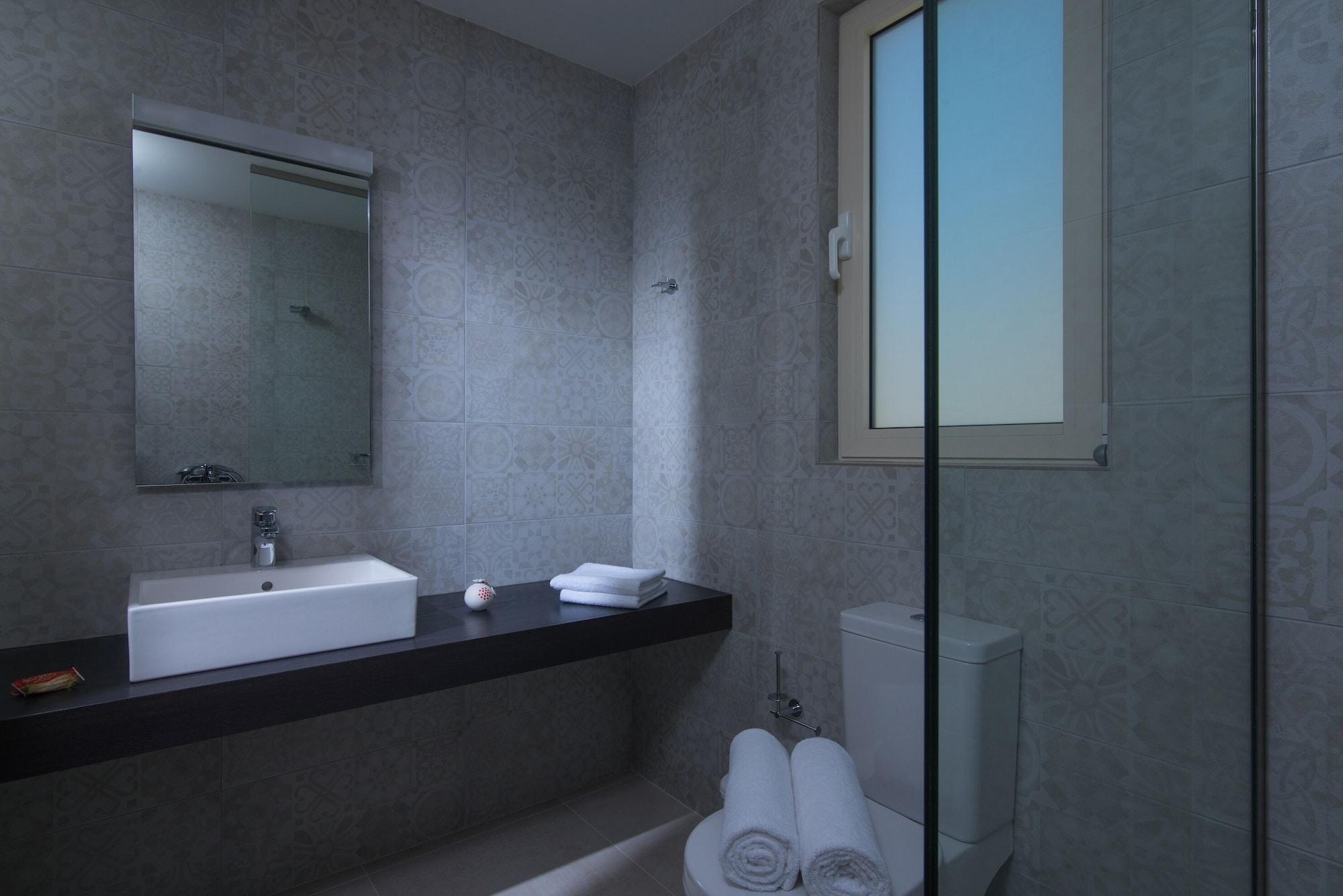 Ourania Aparthotel 3*