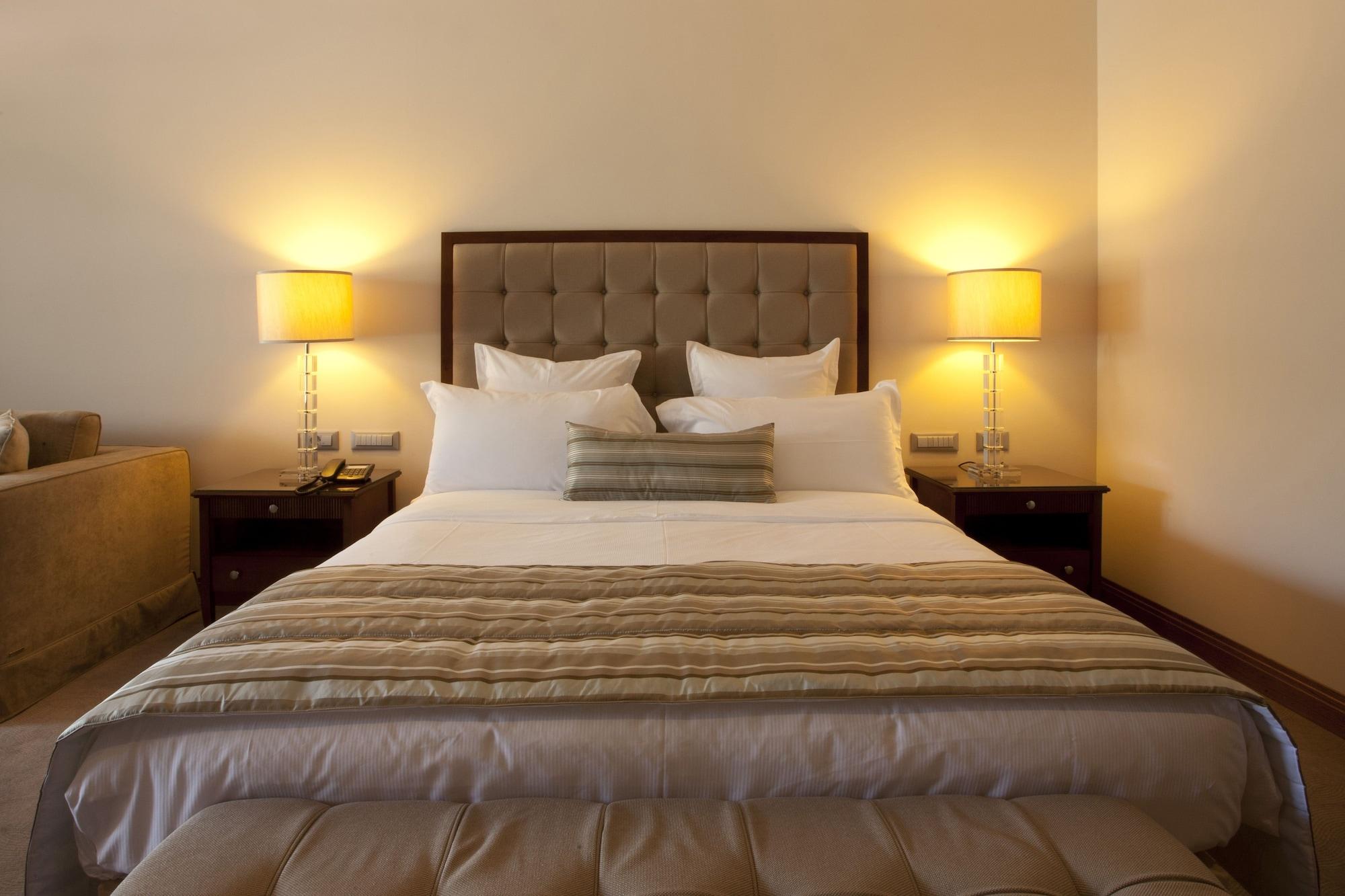 Hotel Du Congress Center & 5*