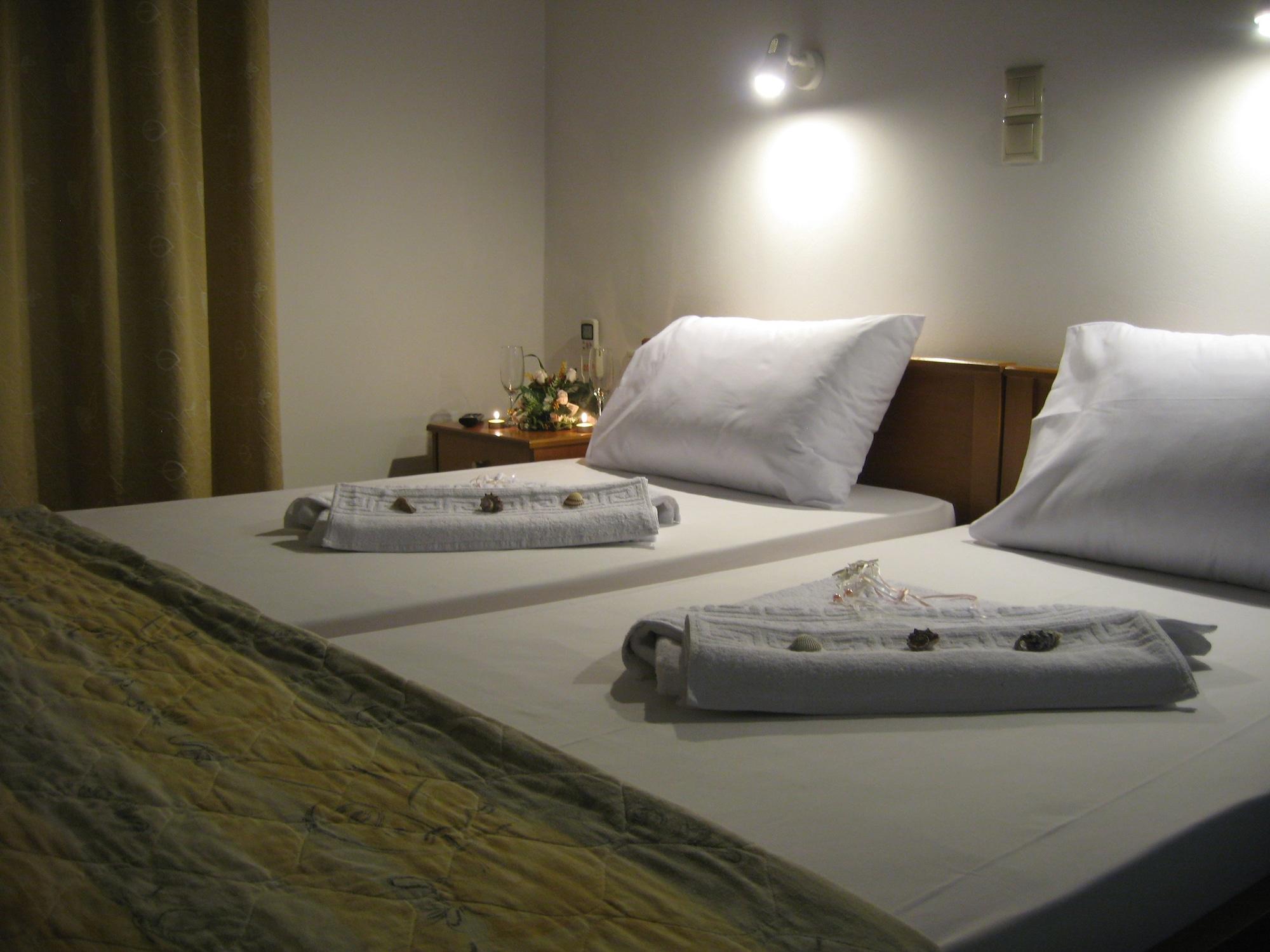 Aparthotel Despina Agia Marina (Crete)